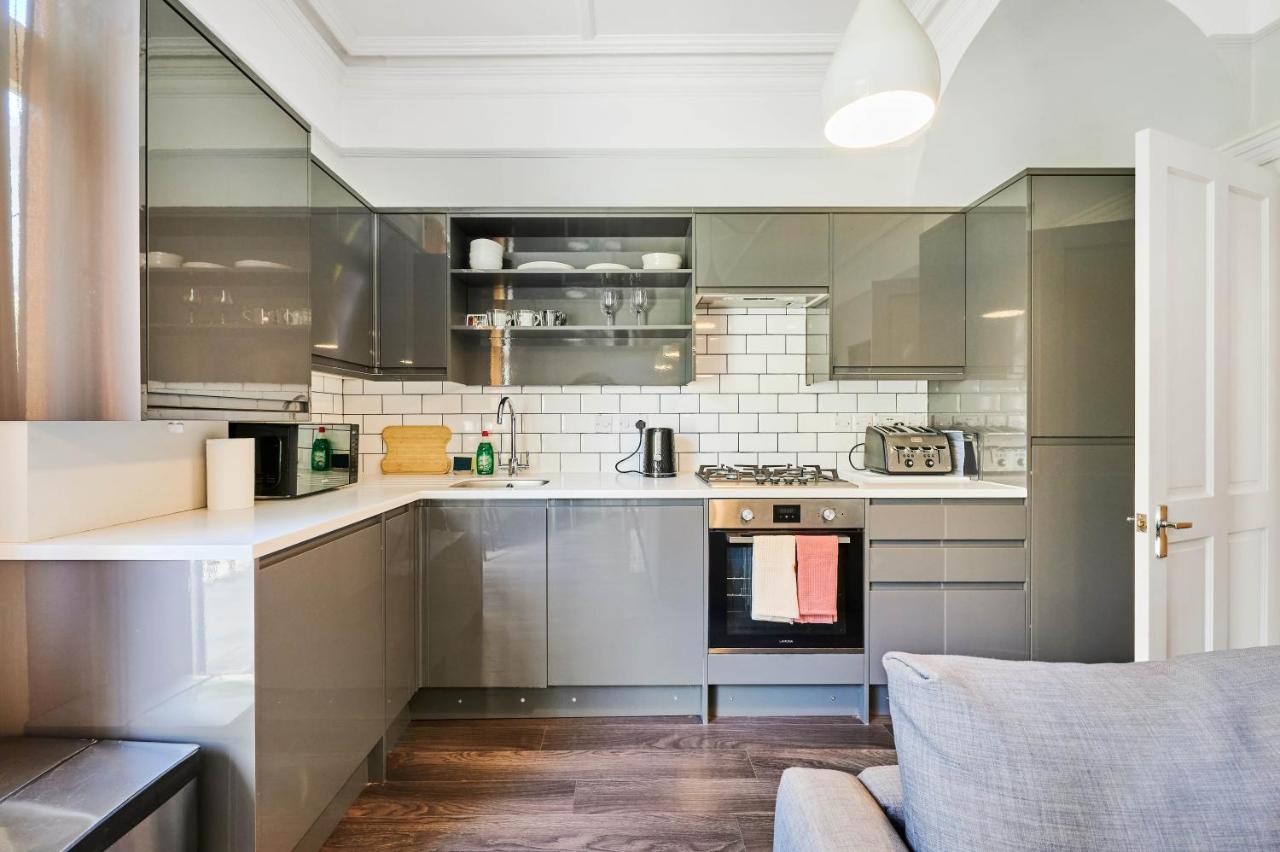 Stylish Garden Flat In Kensington Olympia Apartamento